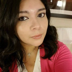 Meet your Posher, Claudia